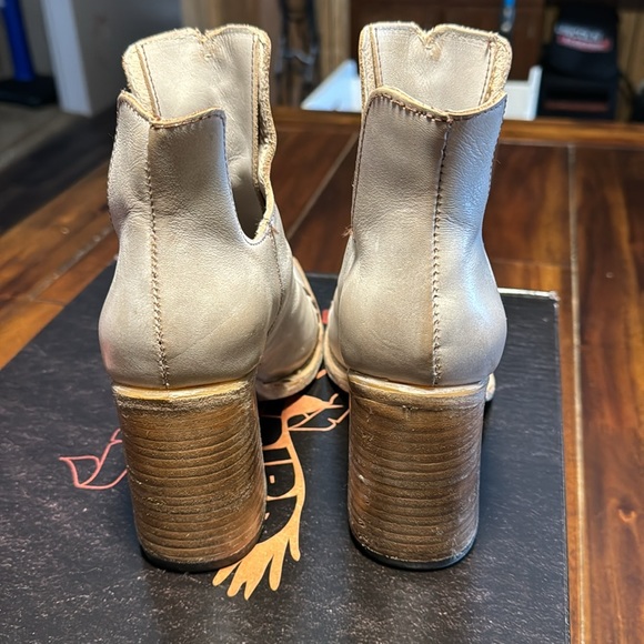 Freebird Jameson booties - Picture 4 of 5